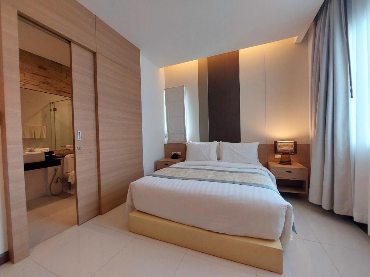 The Pelican Krabi town Exterior foto